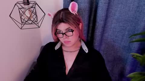 evelynn smith online show from March 12, 3:29 pm