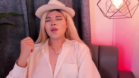 evelynn smith online show from January 16, 1:06 am