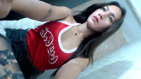 Snapshot of eves_candy chatting on October 6, 2:40 am Chloe mae online show from October 6, 2:40 am