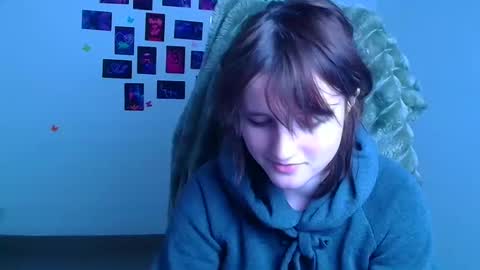 Evie online show from February 10, 7:55 am