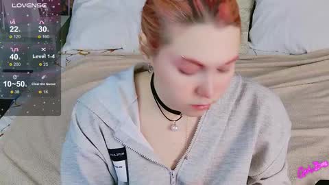 evie_val online show from February 11, 5:17 pm