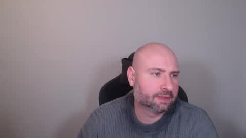 evilkizz online show from March 14, 11:31 pm