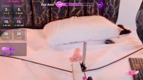 Snapshot of evvaa_moon chatting on October 23, 3:13 pm evvaa_moon online show from October 23, 3:13 pm