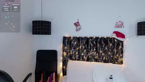 evvaa_moon online show from December 22, 12:23 pm