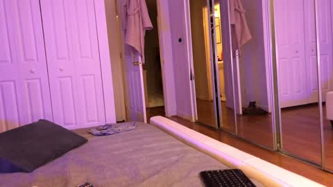 exhibitp online show from January 10, 6:17 pm