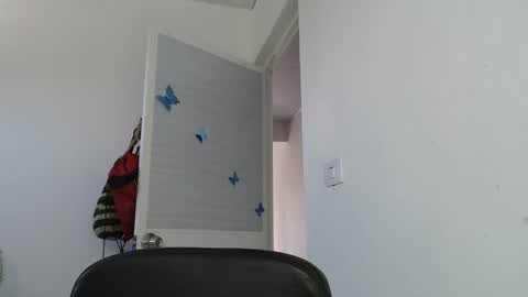 LIA online show from February 22, 7:58 pm