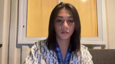 exotictssavie online show from May 10, 2:23 pm
