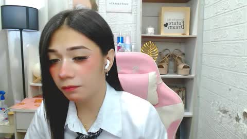 exotictssavie online show from November 5, 7:16 pm