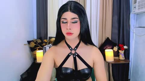 expensive_elise online show from July 18, 6:10 pm