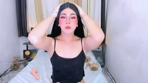 expensive_elise online show from June 17, 10:42 am