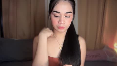 chloee online show from December 17, 11:33 pm