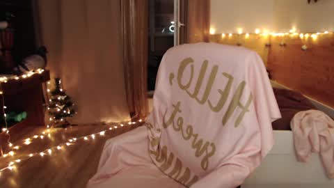 Crystal online show from January 3, 11:33 pm