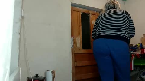 ExquisiteMature online show from February 16, 8:44 pm