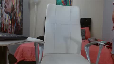 extrella_latina22 online show from December 31, 1:26 am