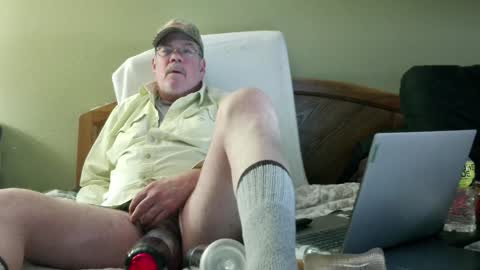 Eyeswideshut63 online show from December 22, 11:41 pm