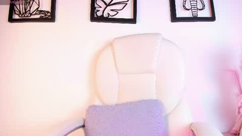 Eyleen online show from July 28, 12:48 pm