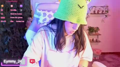 eymmy_24 online show from June 8, 1:39 am