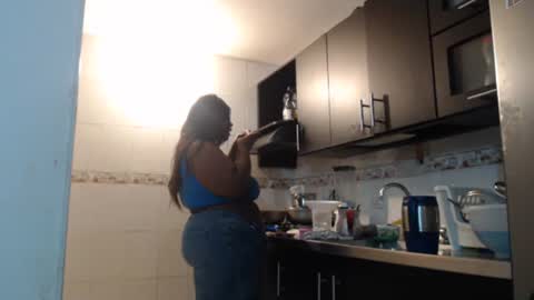 eyshaexotii online show from October 15, 1:09 am