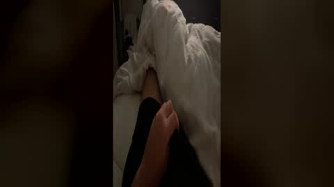 eze1725 online show from April 20, 1:52 am