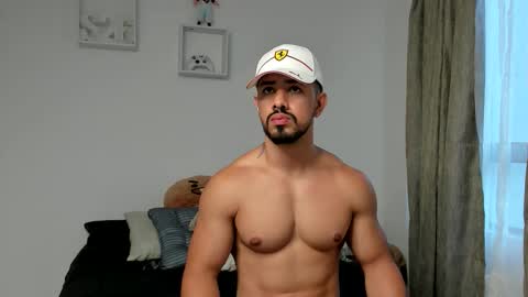 Ezzio Scolaro online show from September 24, 10:38 pm