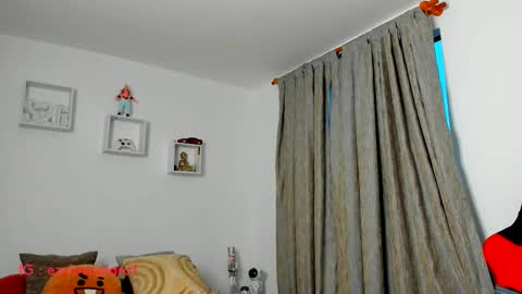 Ezzio Scolaro online show from November 28, 10:39 pm