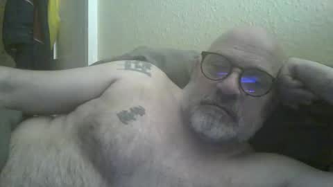 f1zzeek online show from April 23, 9:38 pm