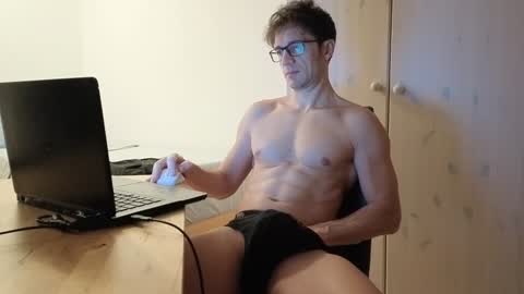 Mick online show from December 2, 3:42 pm