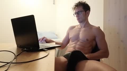 Mick online show from December 1, 5:59 pm