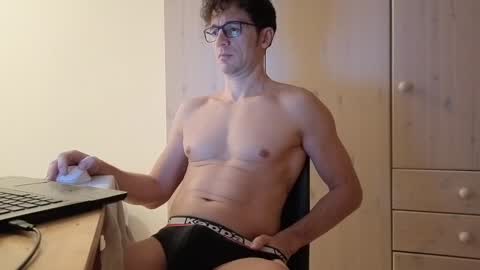 Mick online show from December 14, 3:17 am