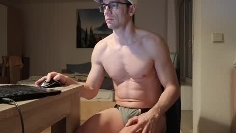 Mick online show from March 4, 6:37 am