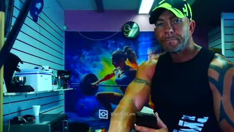 fabxxxl online show from July 11, 8:17 am