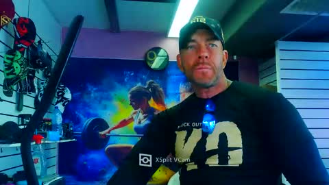 fabxxxl online show from March 4, 9:39 am