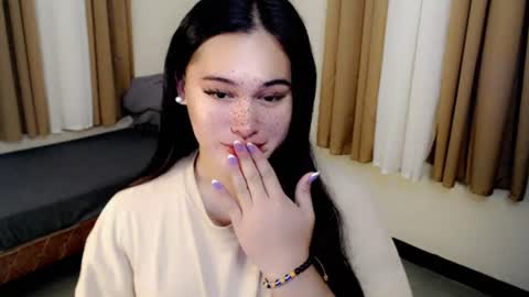 call me shanaia online show from July 23, 7:39 am