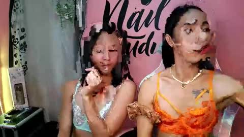 fairy_twinse online show from December 2, 9:51 am