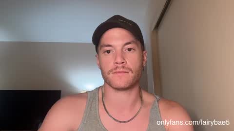 Travis online show from October 6, 4:52 am