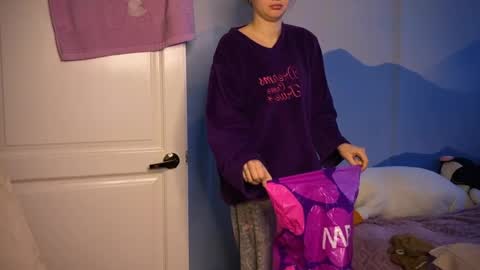 Ilona online show from February 6, 10:41 am