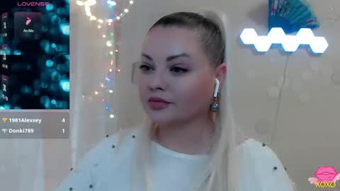 Jewell online show from May 16, 2:05 pm