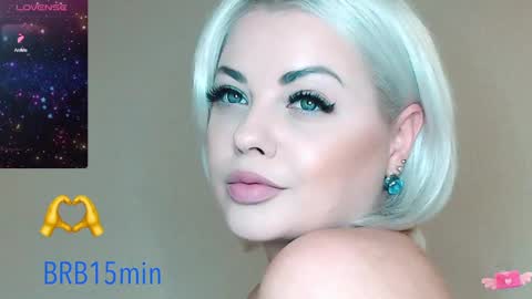 Snapshot of fairyjewell chatting on January 7, 9:14 pm Jewell online show from January 7, 9:14 pm