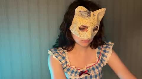 Kristen online show from June 17, 11:54 pm