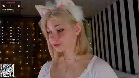 Emilia online show from November 30, 4:41 am