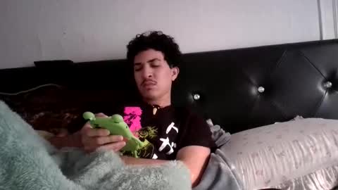 thefallenalien online show from January 15, 7:55 pm