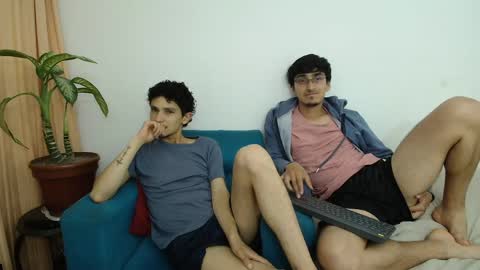 FallGays online show from April 9, 2:15 am