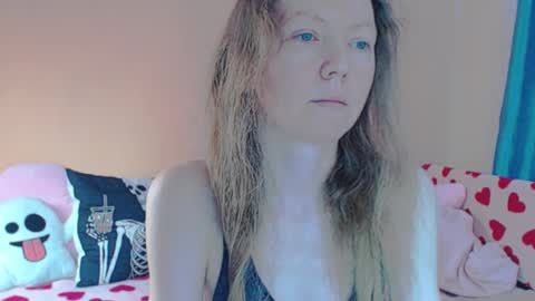 BUNNYGal online show from March 25, 5:03 am