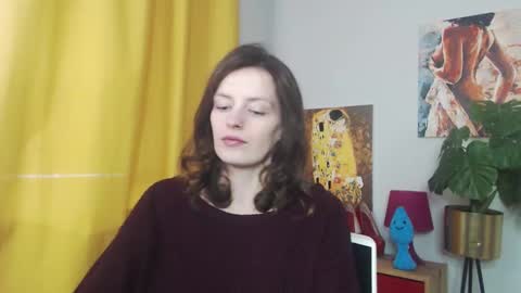 Nadine online show from November 2, 9:53 am