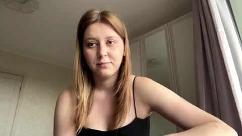 Sara online show from June 11, 9:18 am