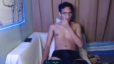 Snapshot of fantasy_davidxx chatting on September 28, 10:57 am David online show from September 28, 10:57 am