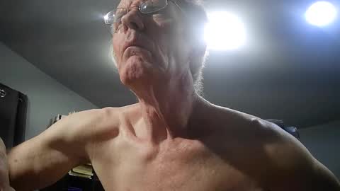 fantasyresort online show from January 14, 4:09 am