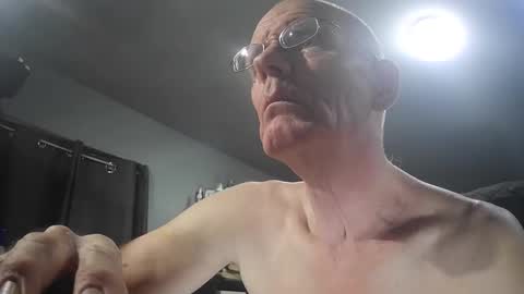 fantasyresort online show from March 3, 4:08 am