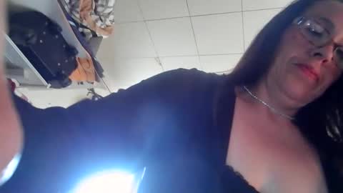 Snapshot of fapqueenc17 chatting on September 28, 2:37 pm Scarlett online show from September 28, 2:37 pm