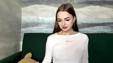 Anna Scovich online show from November 28, 12:45 pm